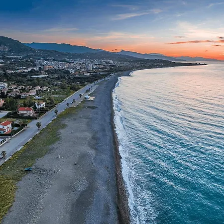 Gali Holidays Apartment Acquedolci